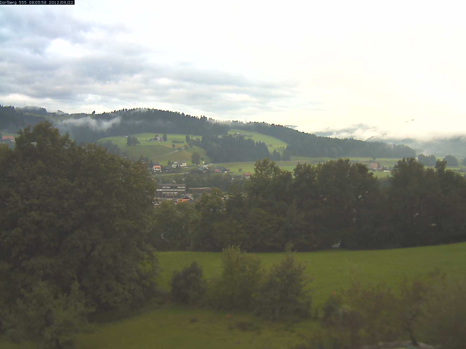 Webcam-Bild: Aussicht vom Dorfberg in Langnau 20120922-080600