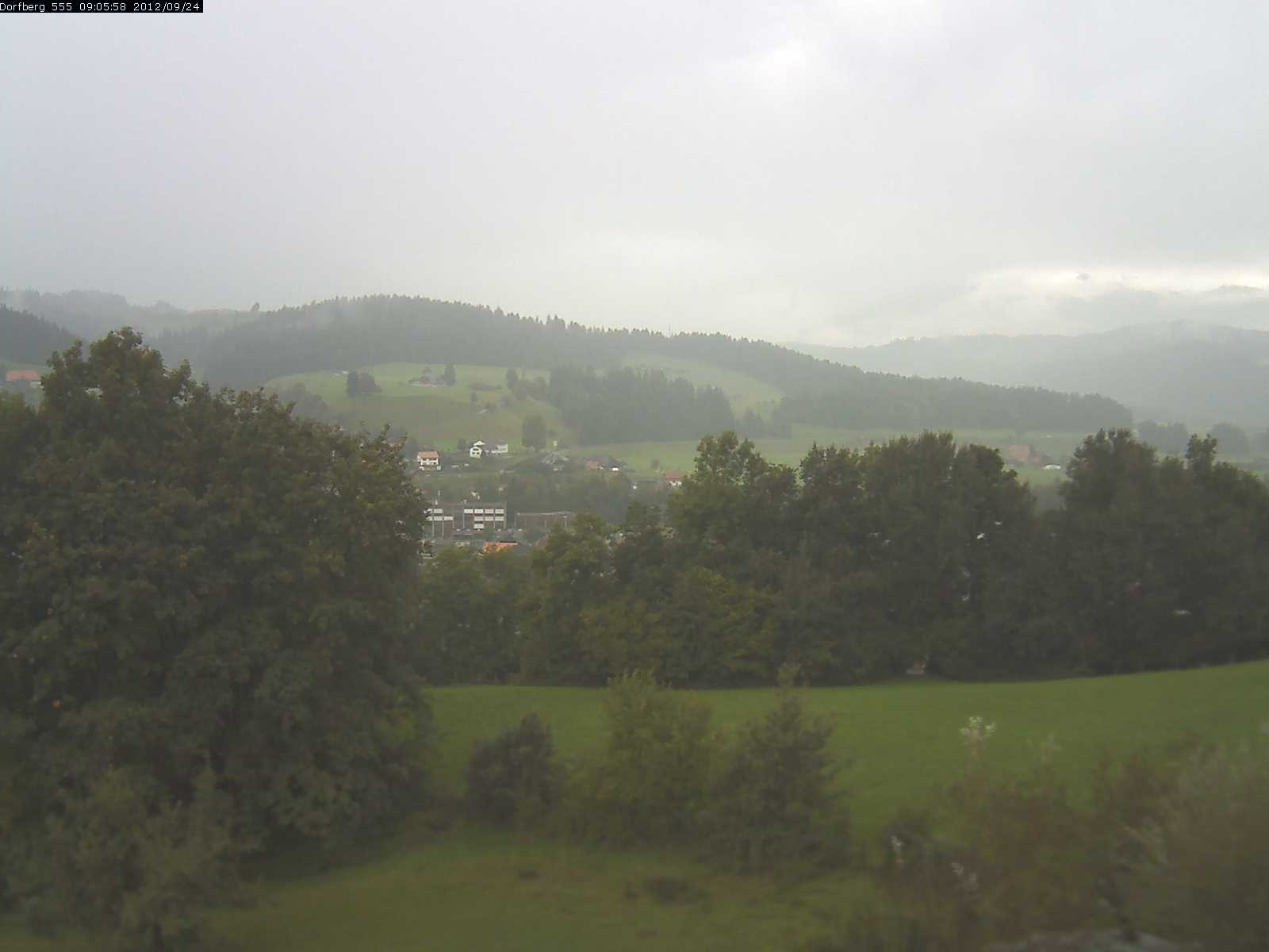 Webcam-Bild: Aussicht vom Dorfberg in Langnau 20120924-090600