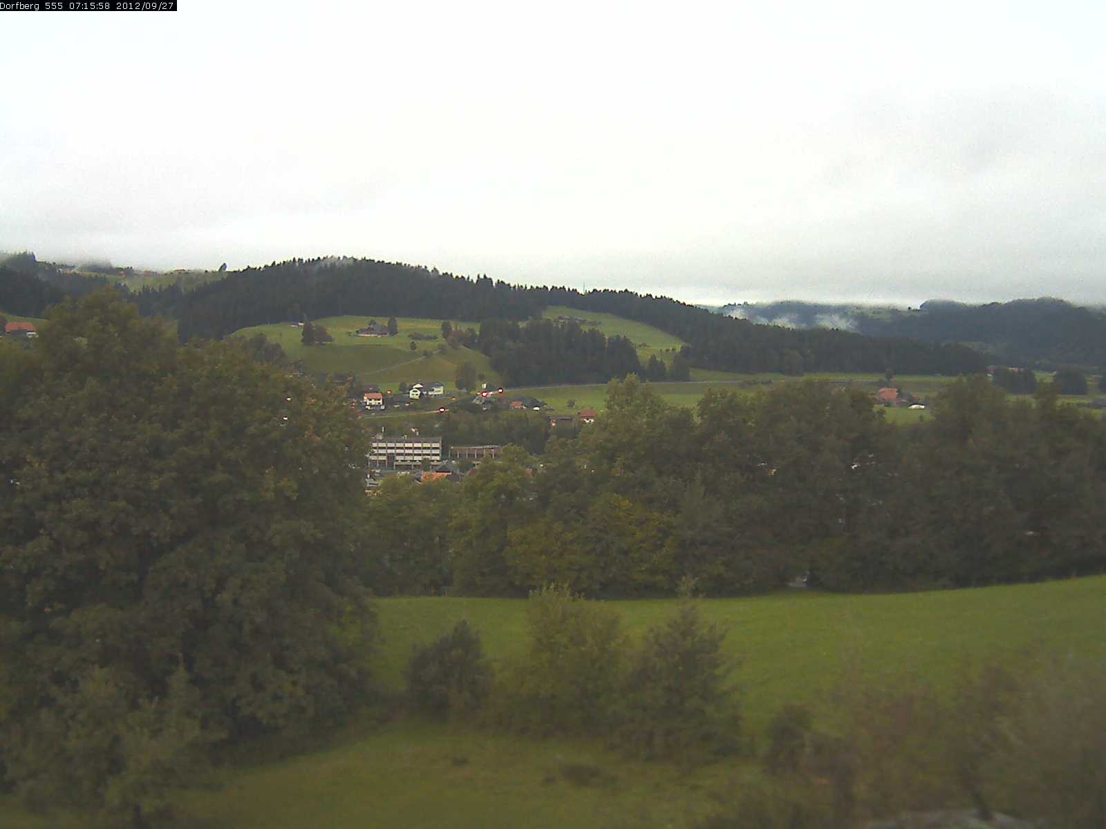 Webcam-Bild: Aussicht vom Dorfberg in Langnau 20120927-071600