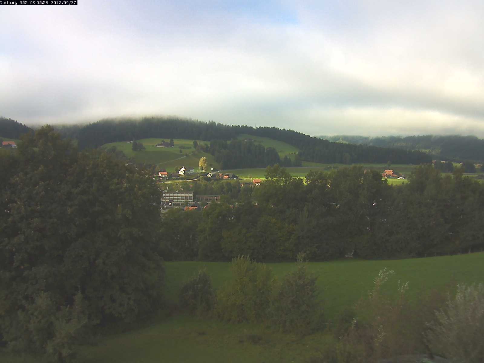 Webcam-Bild: Aussicht vom Dorfberg in Langnau 20120927-090600