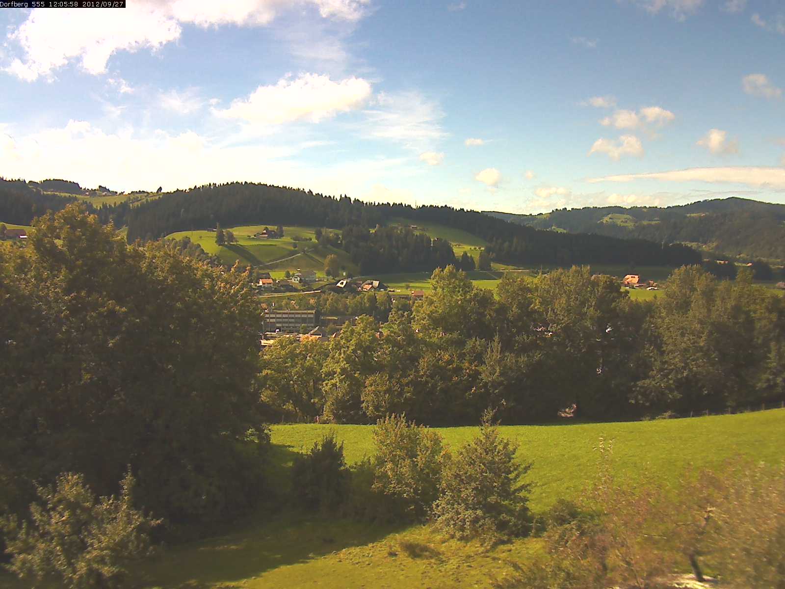 Webcam-Bild: Aussicht vom Dorfberg in Langnau 20120927-120600