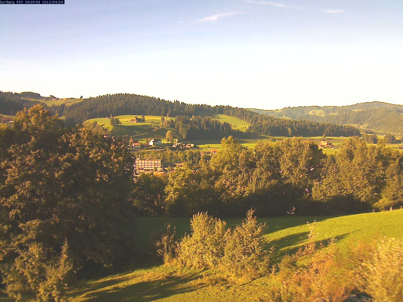 Webcam-Bild: Aussicht vom Dorfberg in Langnau 20120928-090600