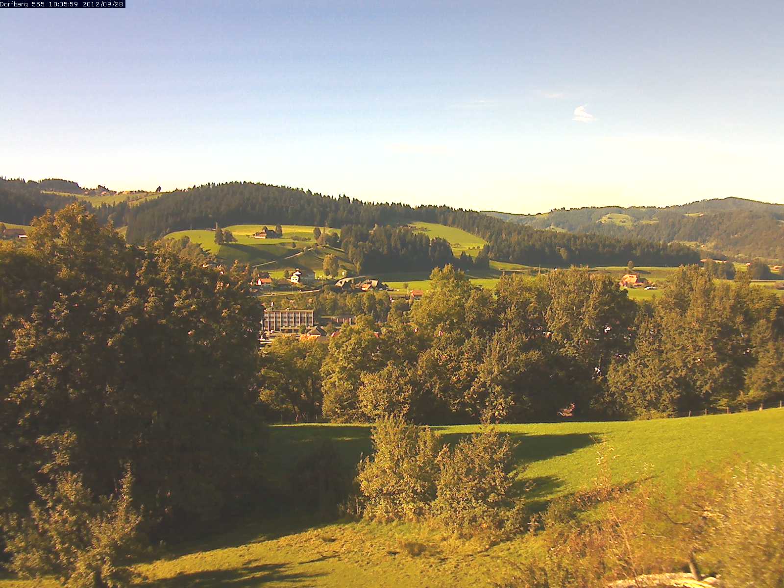 Webcam-Bild: Aussicht vom Dorfberg in Langnau 20120928-100600