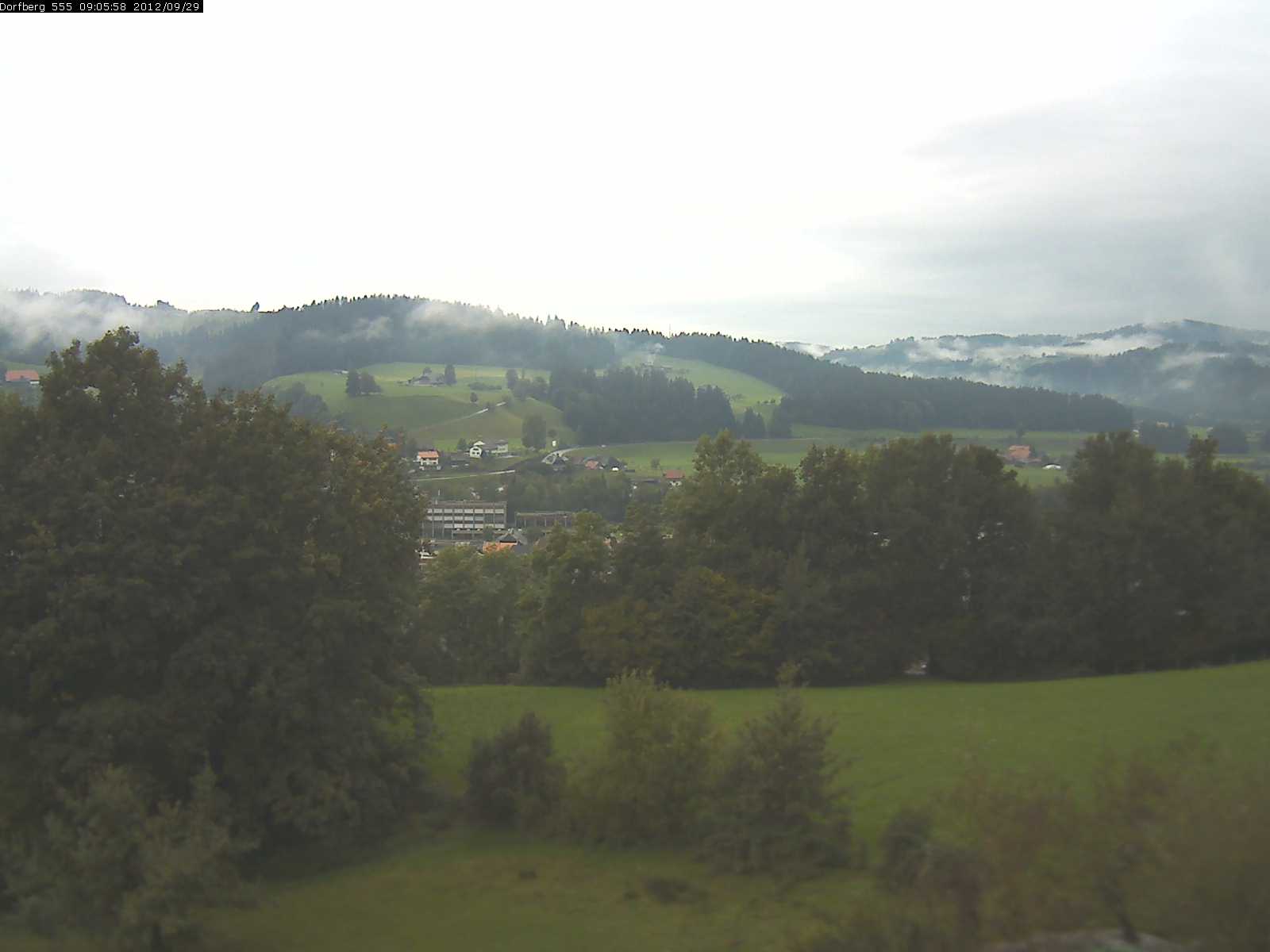 Webcam-Bild: Aussicht vom Dorfberg in Langnau 20120929-090600