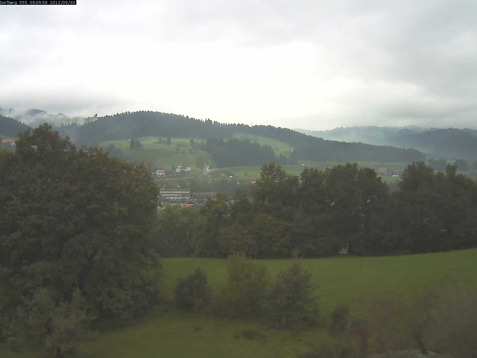 Webcam-Bild: Aussicht vom Dorfberg in Langnau 20120930-090600