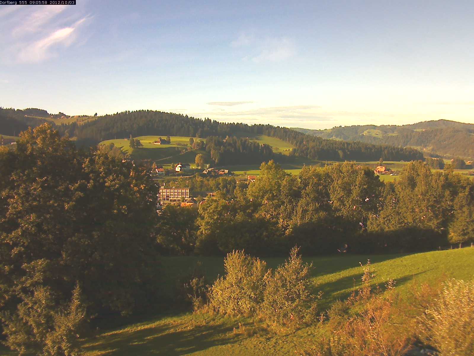 Webcam-Bild: Aussicht vom Dorfberg in Langnau 20121003-090600