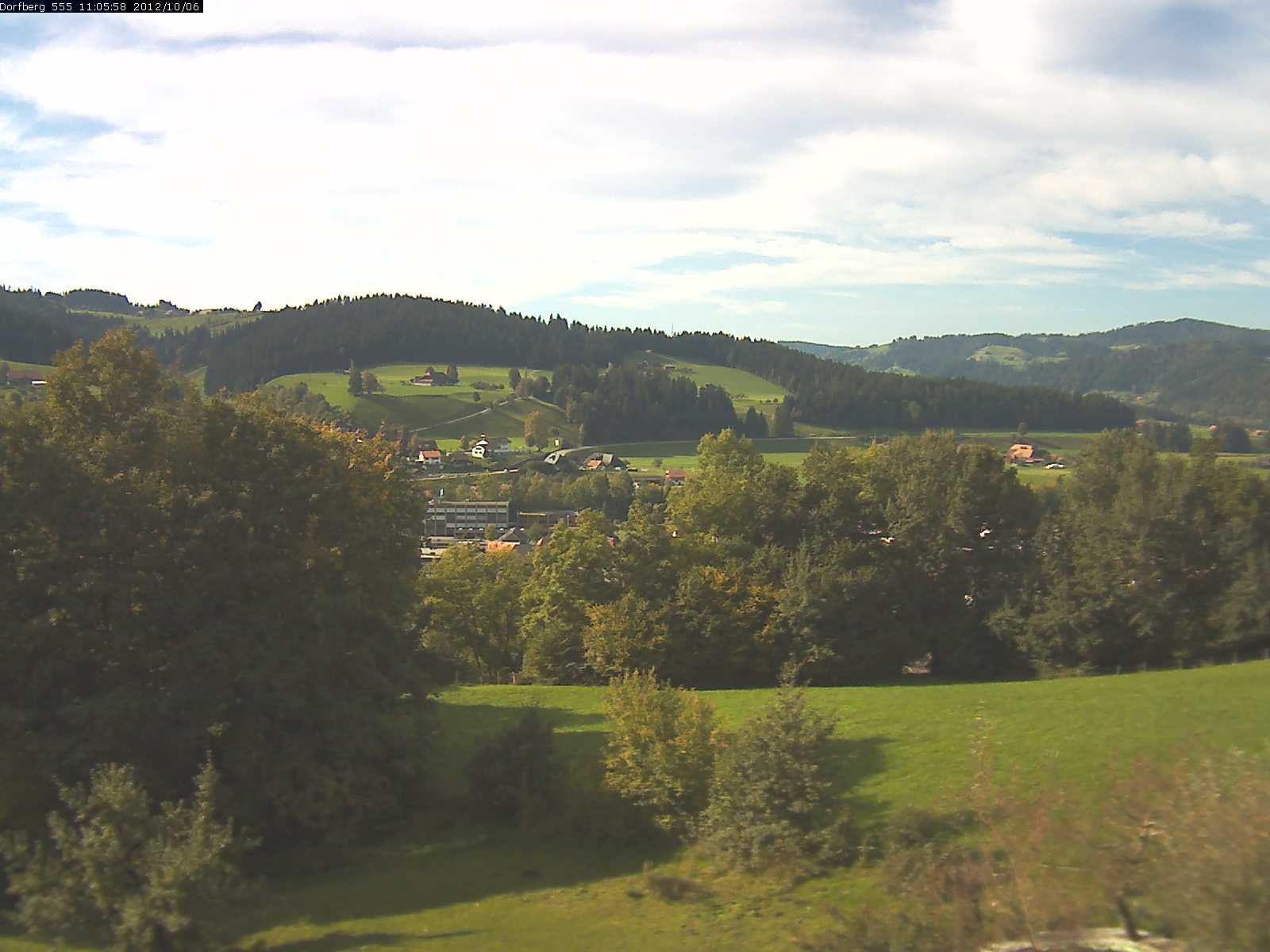 Webcam-Bild: Aussicht vom Dorfberg in Langnau 20121006-110600