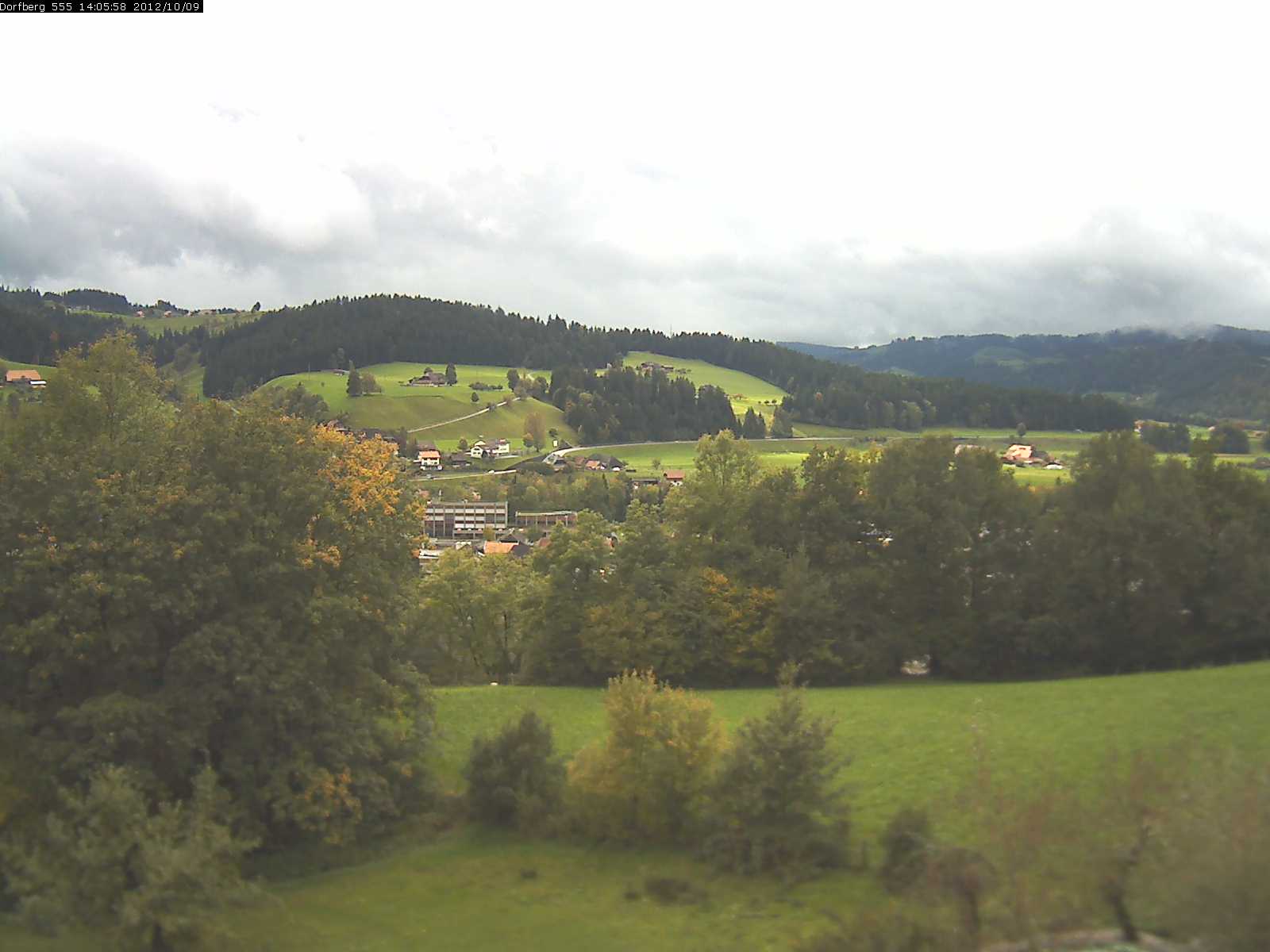 Webcam-Bild: Aussicht vom Dorfberg in Langnau 20121009-140600