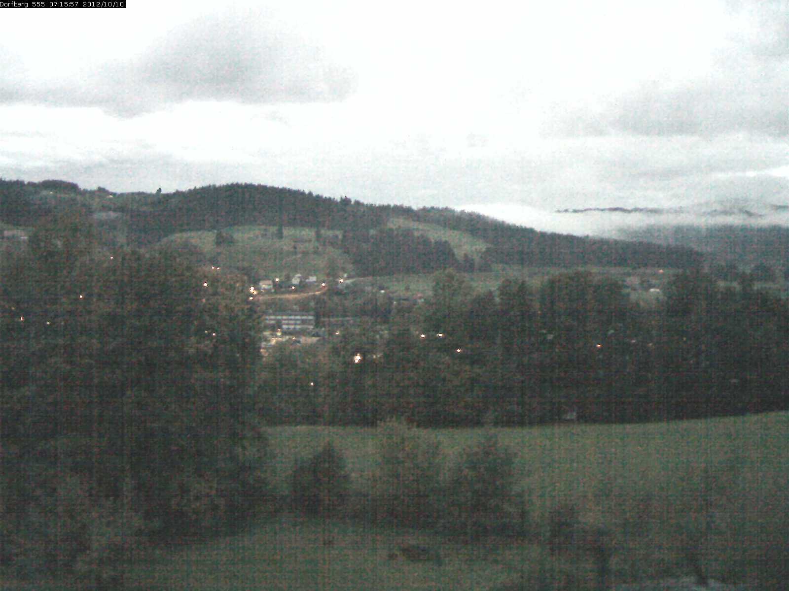 Webcam-Bild: Aussicht vom Dorfberg in Langnau 20121010-071600