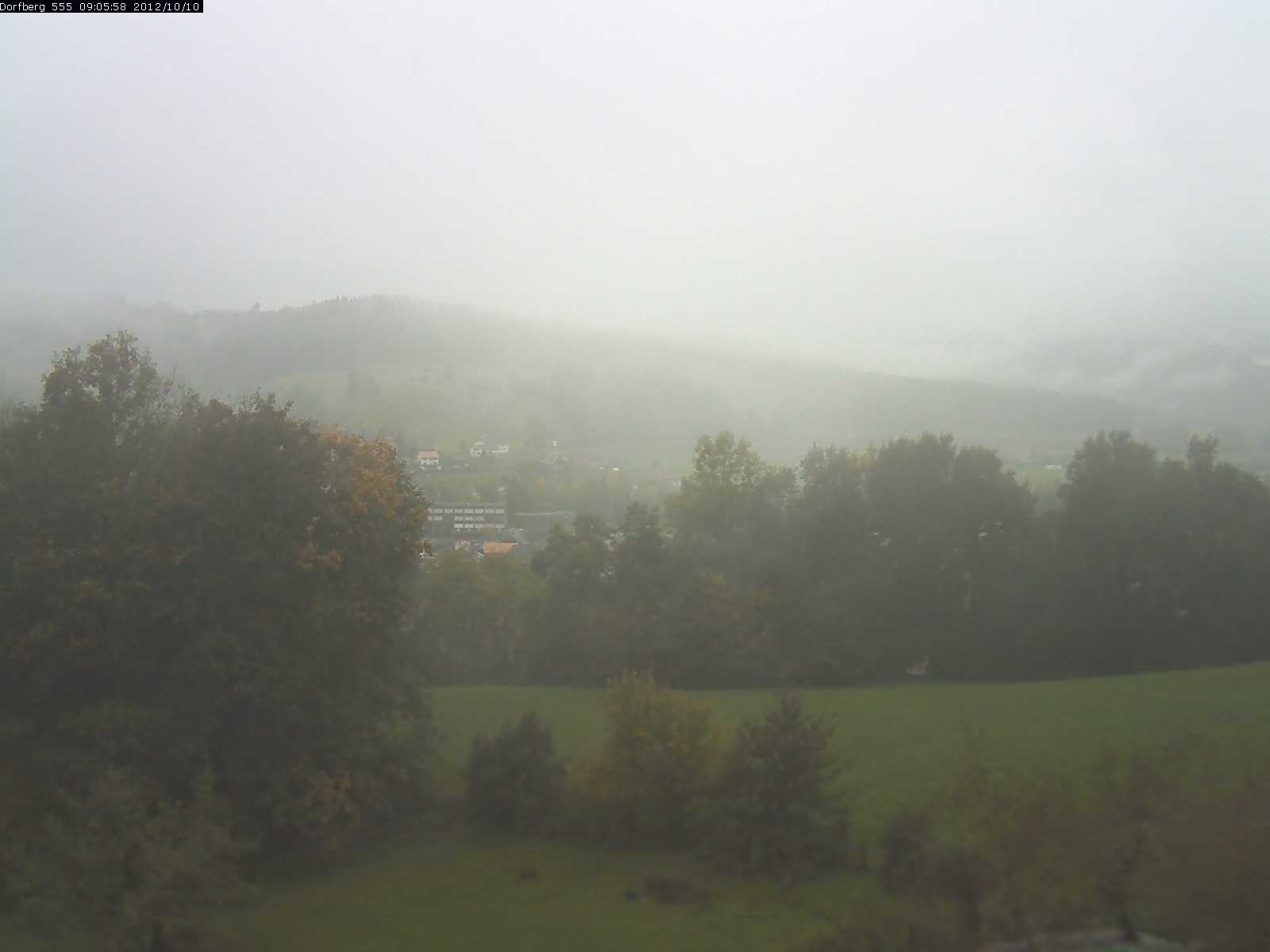 Webcam-Bild: Aussicht vom Dorfberg in Langnau 20121010-090600