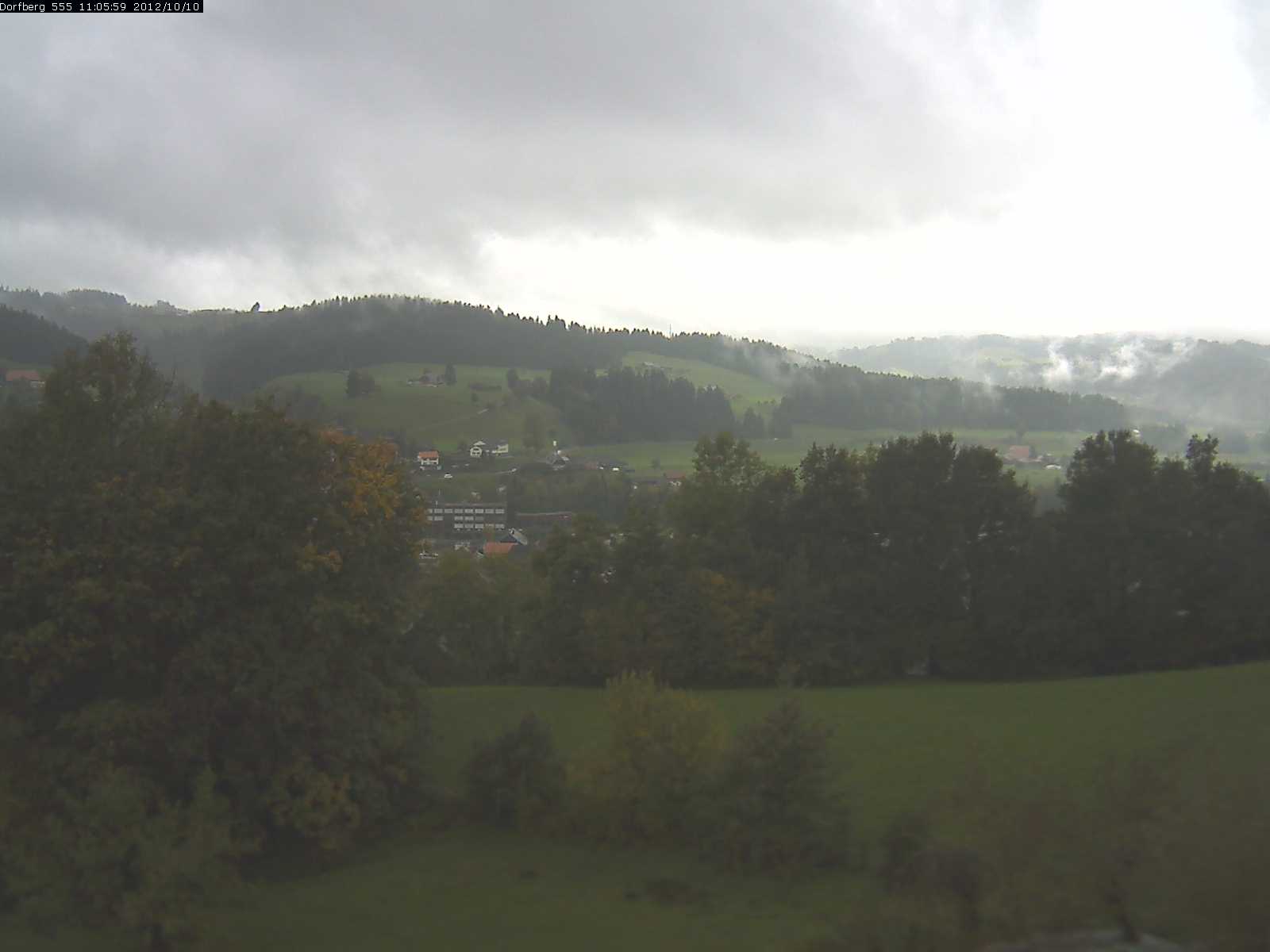Webcam-Bild: Aussicht vom Dorfberg in Langnau 20121010-110600