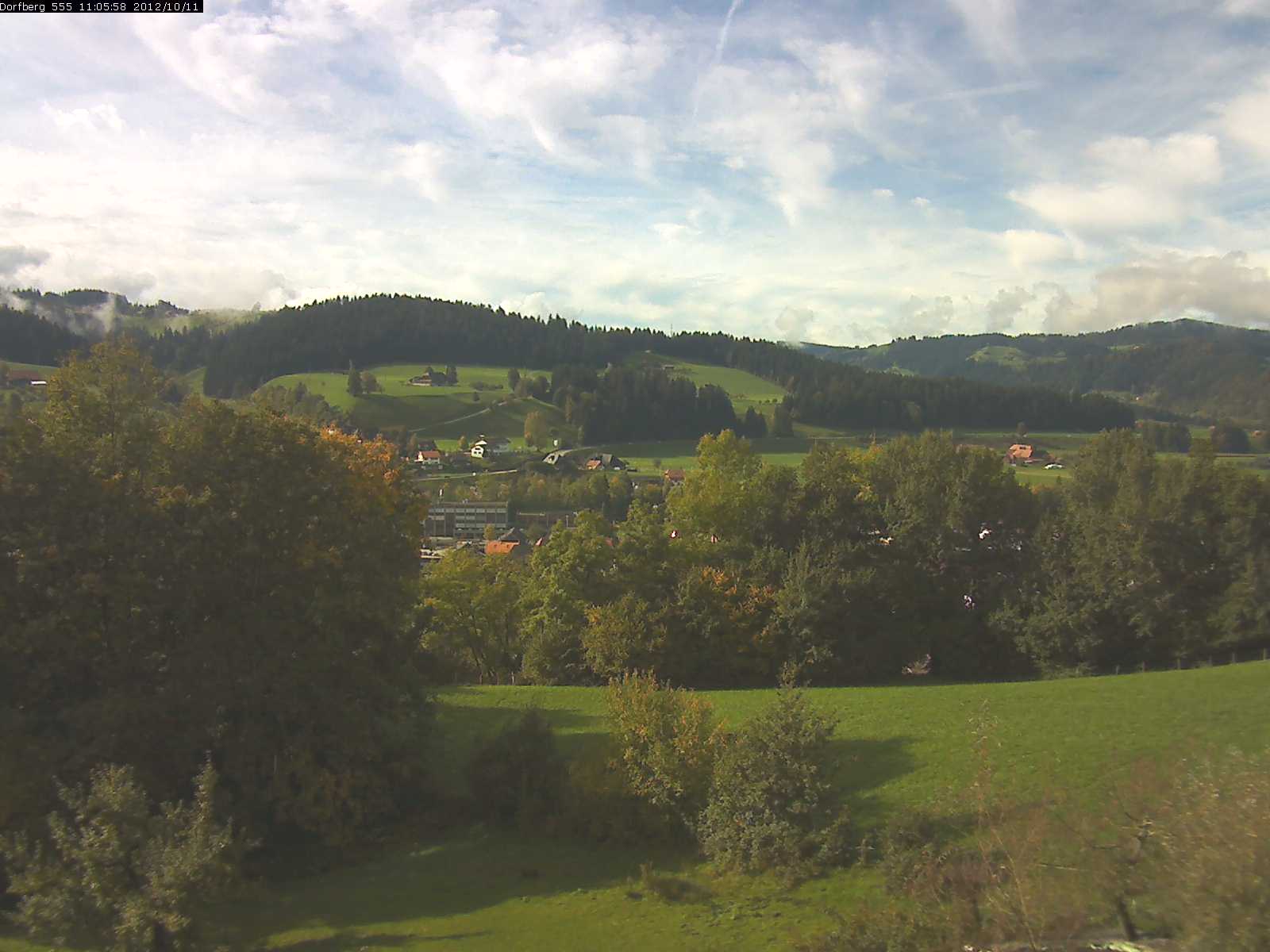 Webcam-Bild: Aussicht vom Dorfberg in Langnau 20121011-110600