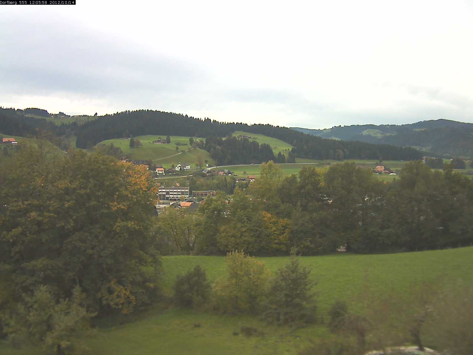 Webcam-Bild: Aussicht vom Dorfberg in Langnau 20121014-120600