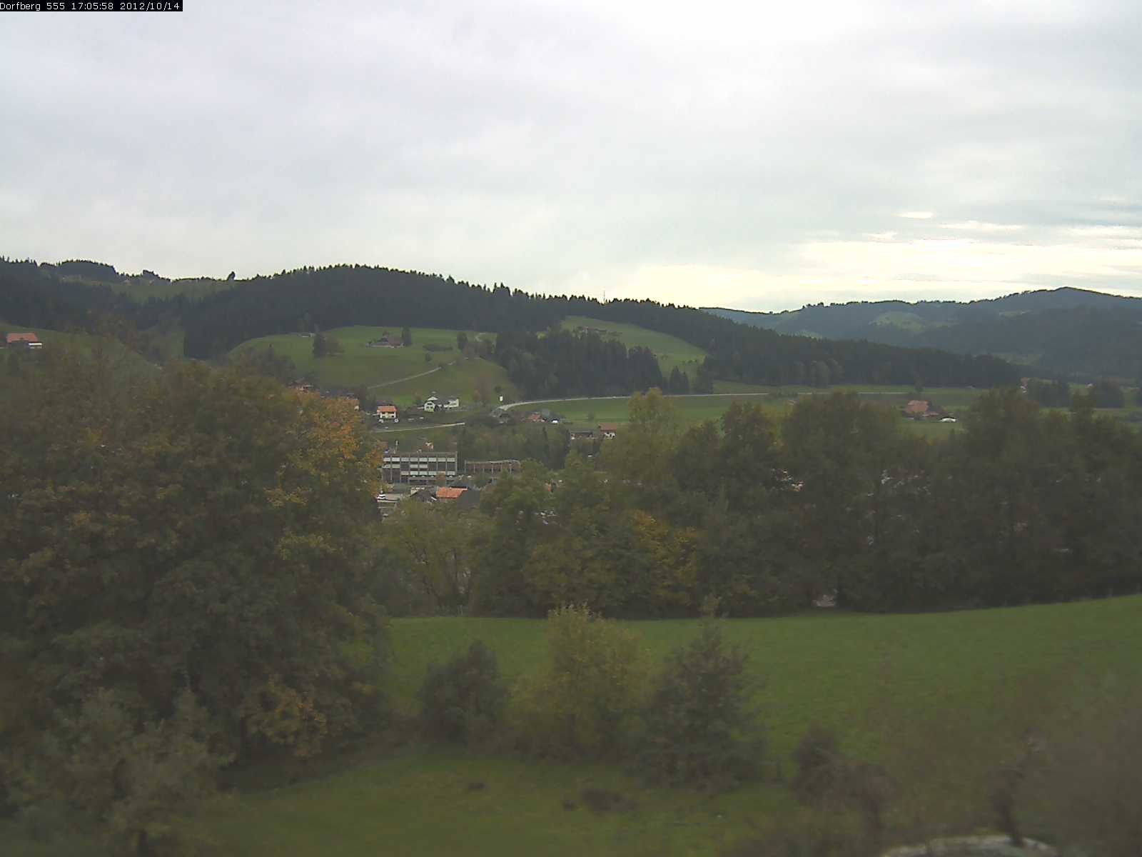 Webcam-Bild: Aussicht vom Dorfberg in Langnau 20121014-170600