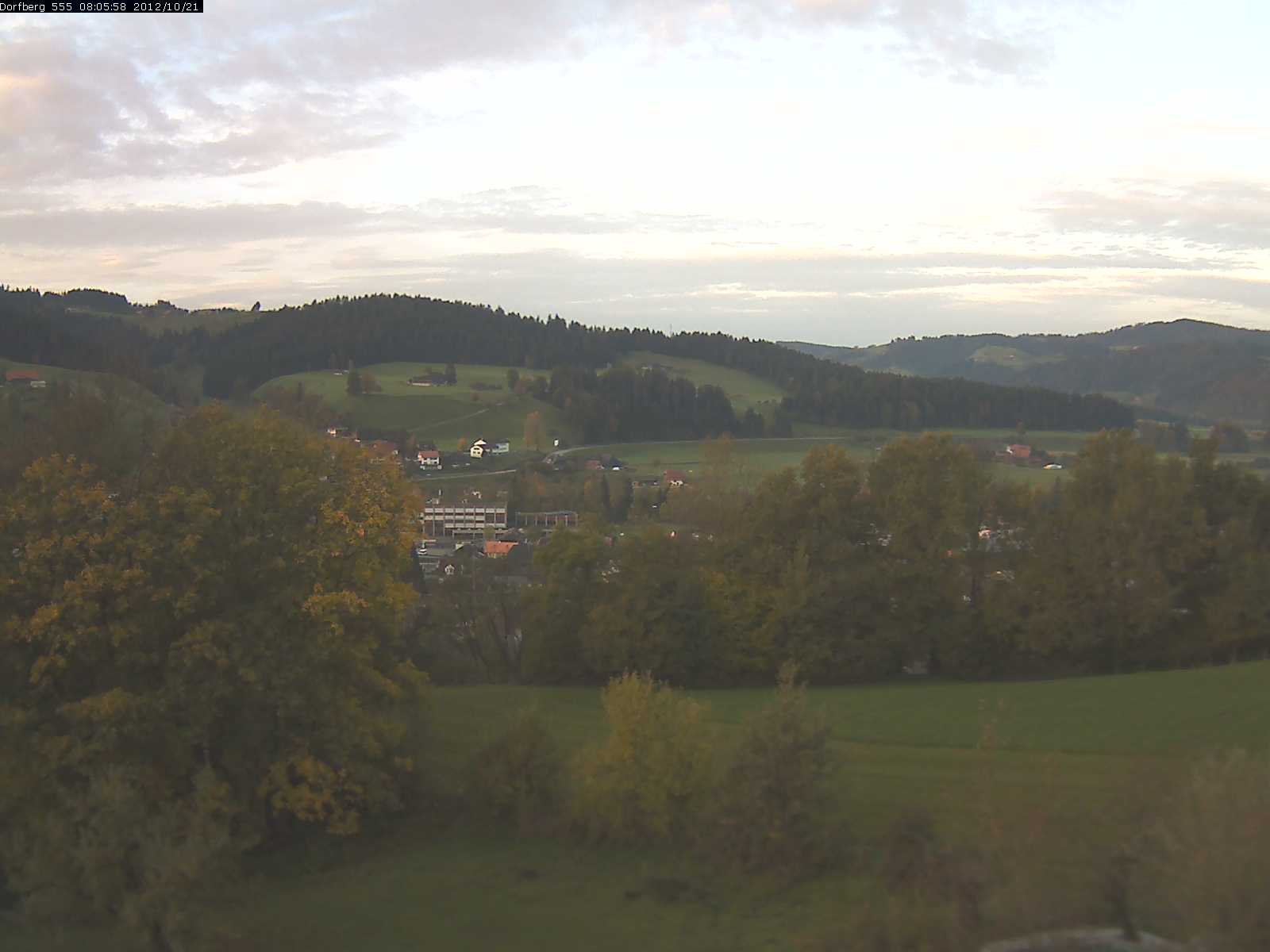 Webcam-Bild: Aussicht vom Dorfberg in Langnau 20121021-080600