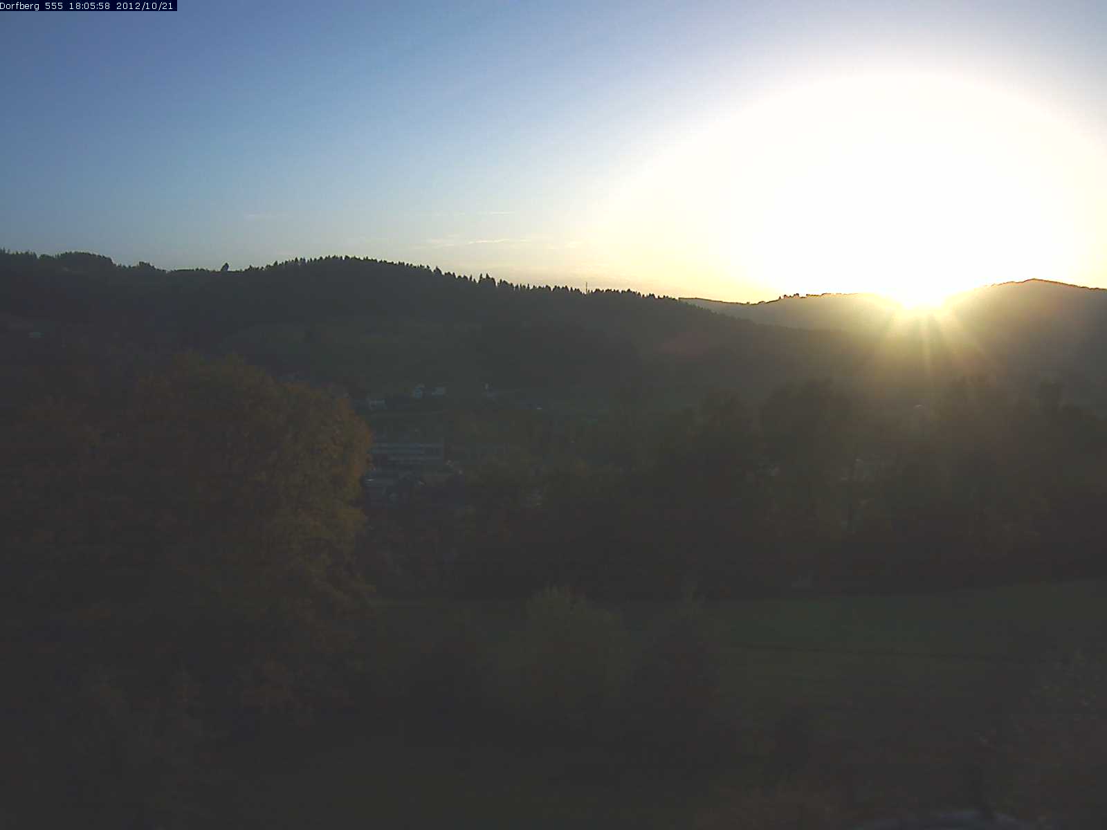 Webcam-Bild: Aussicht vom Dorfberg in Langnau 20121021-180600