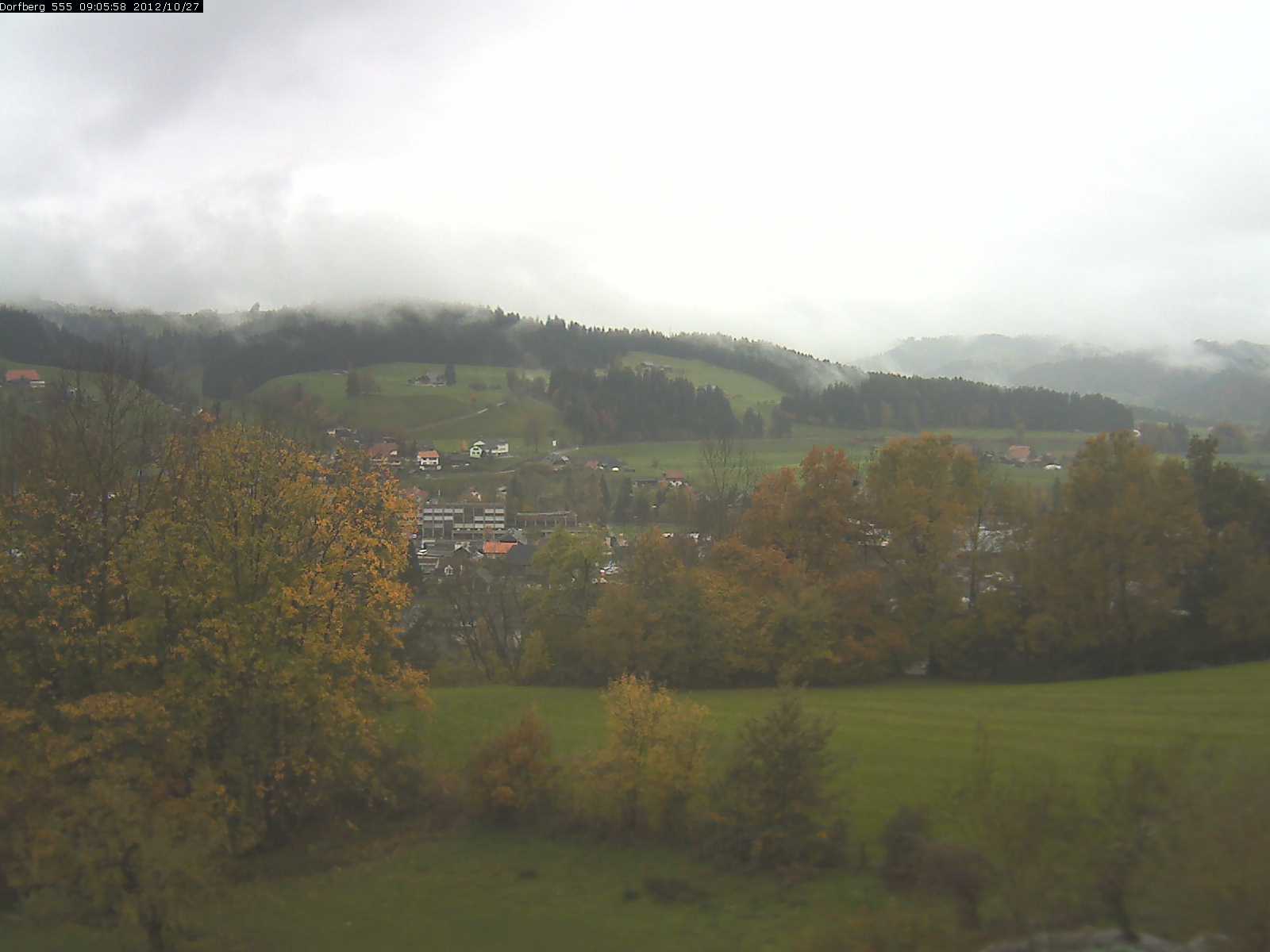 Webcam-Bild: Aussicht vom Dorfberg in Langnau 20121027-090600