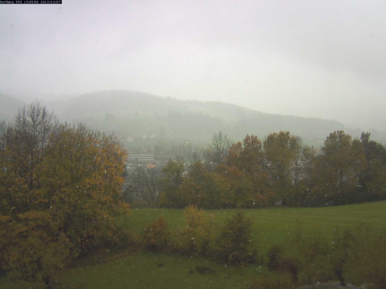 Webcam-Bild: Aussicht vom Dorfberg in Langnau 20121027-150600