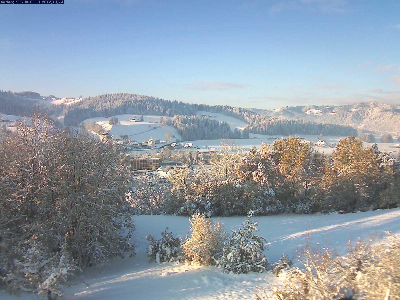 Webcam-Bild: Aussicht vom Dorfberg in Langnau 20121029-080600