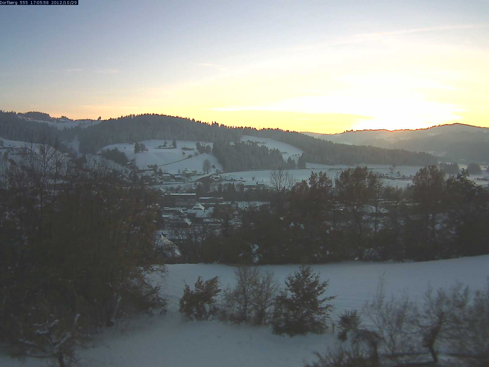 Webcam-Bild: Aussicht vom Dorfberg in Langnau 20121029-170600