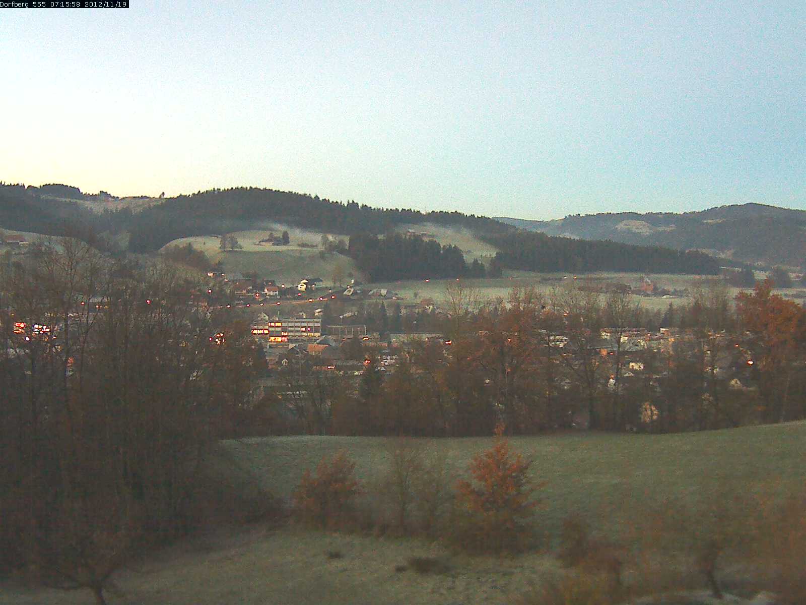 Webcam-Bild: Aussicht vom Dorfberg in Langnau 20121119-071600