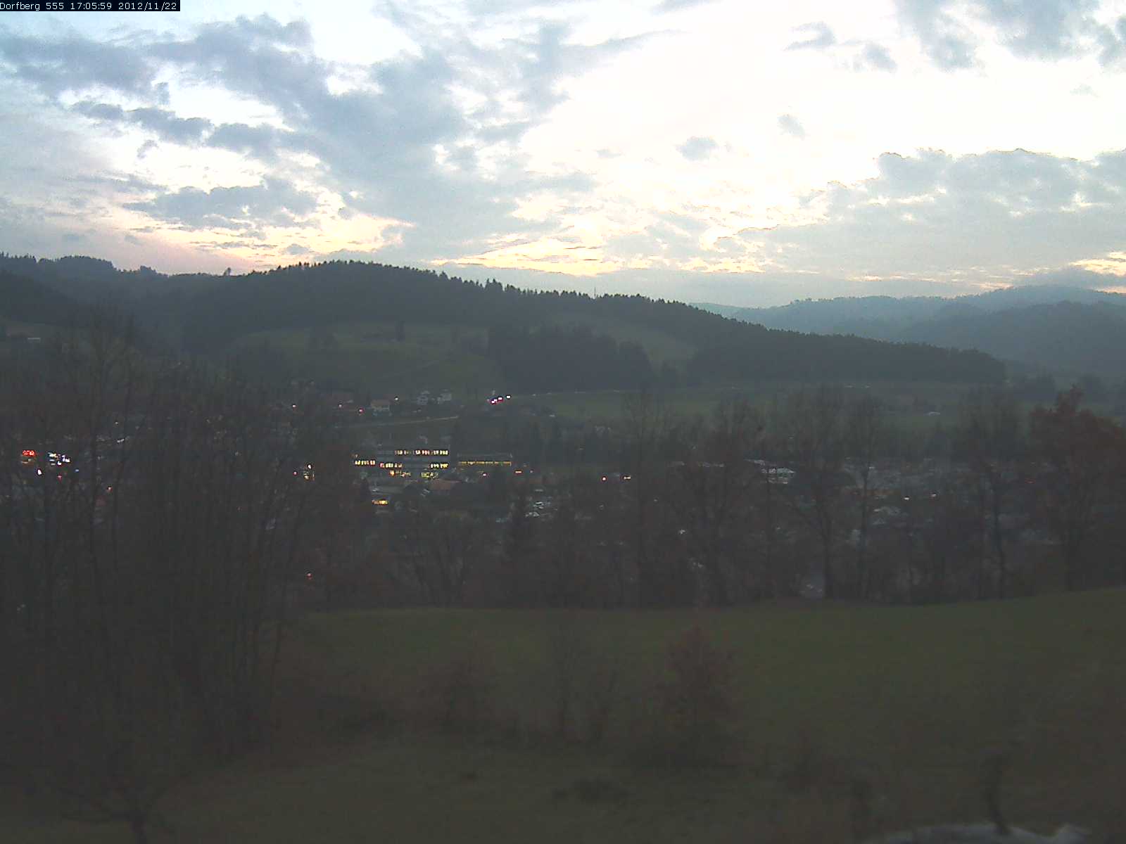 Webcam-Bild: Aussicht vom Dorfberg in Langnau 20121122-170600