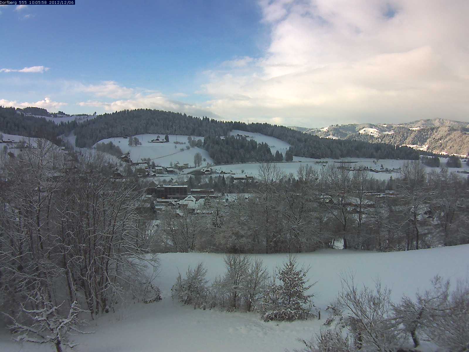 Webcam-Bild: Aussicht vom Dorfberg in Langnau 20121206-100600