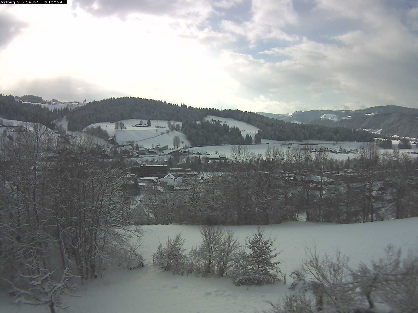 Webcam-Bild: Aussicht vom Dorfberg in Langnau 20121206-140600