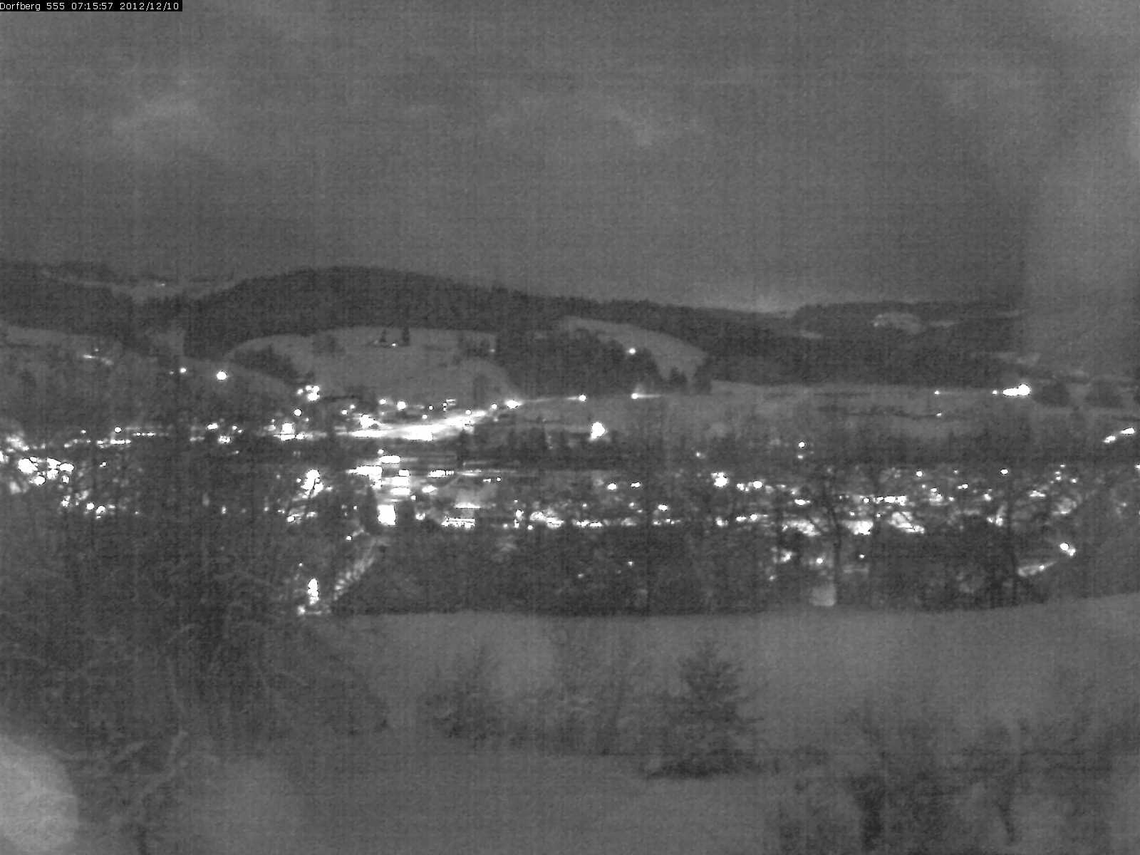 Webcam-Bild: Aussicht vom Dorfberg in Langnau 20121210-071600