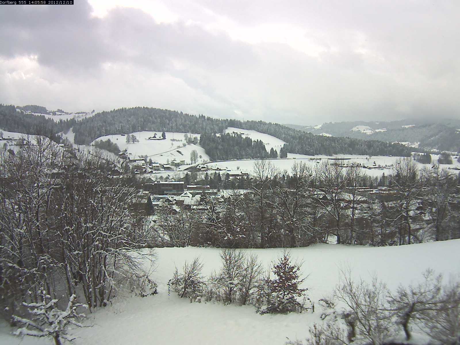 Webcam-Bild: Aussicht vom Dorfberg in Langnau 20121210-140600