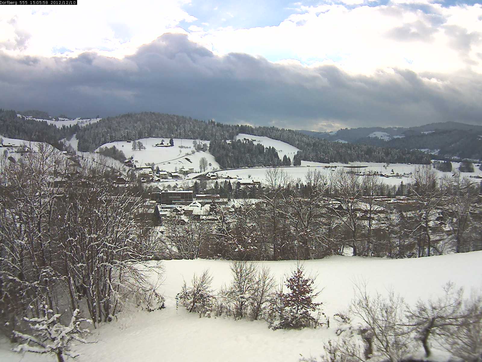 Webcam-Bild: Aussicht vom Dorfberg in Langnau 20121210-150600