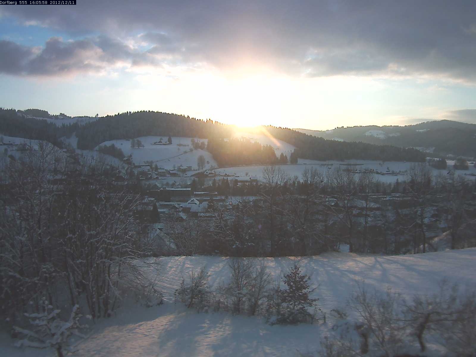 Webcam-Bild: Aussicht vom Dorfberg in Langnau 20121211-160600