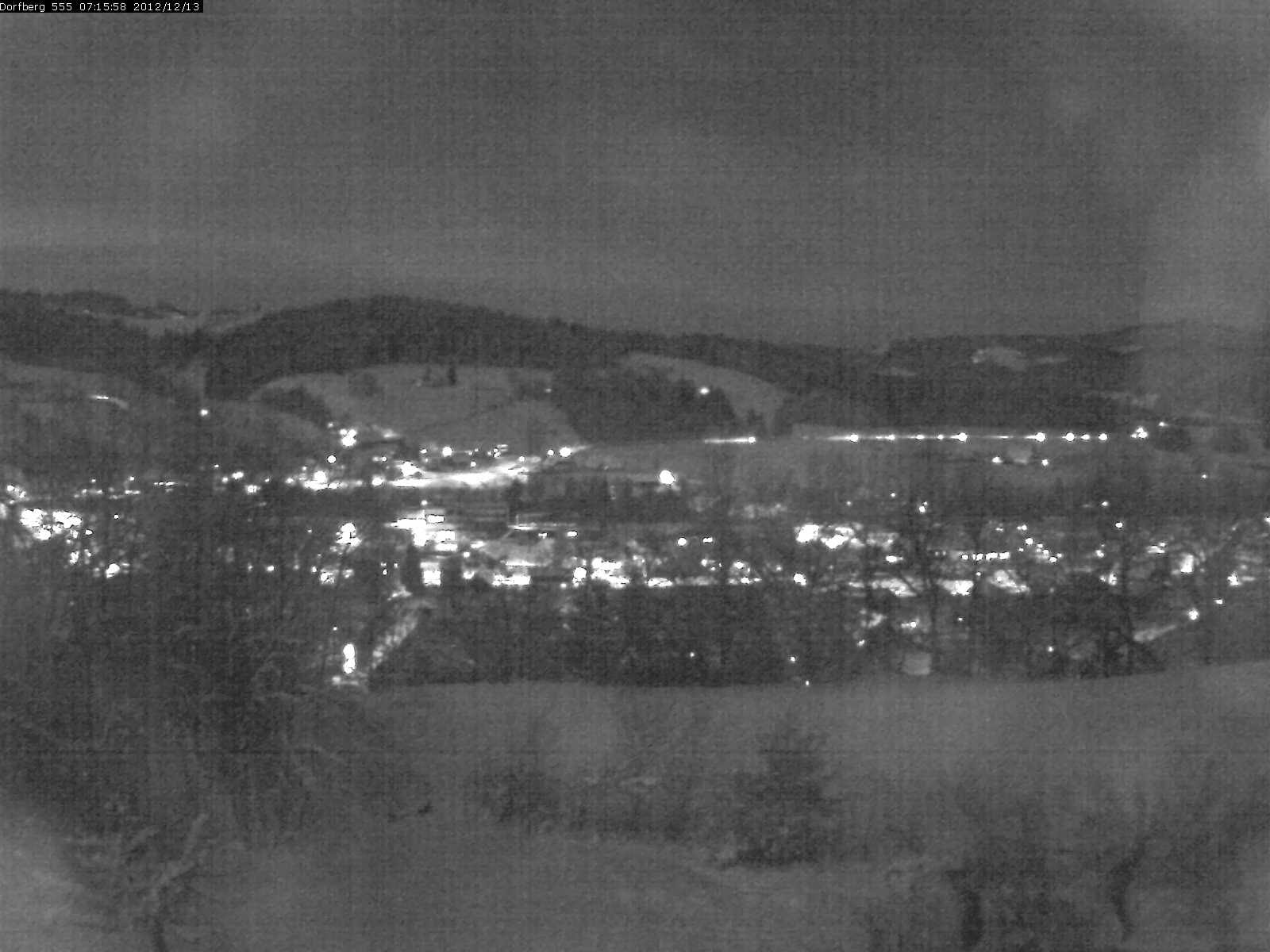Webcam-Bild: Aussicht vom Dorfberg in Langnau 20121213-071600