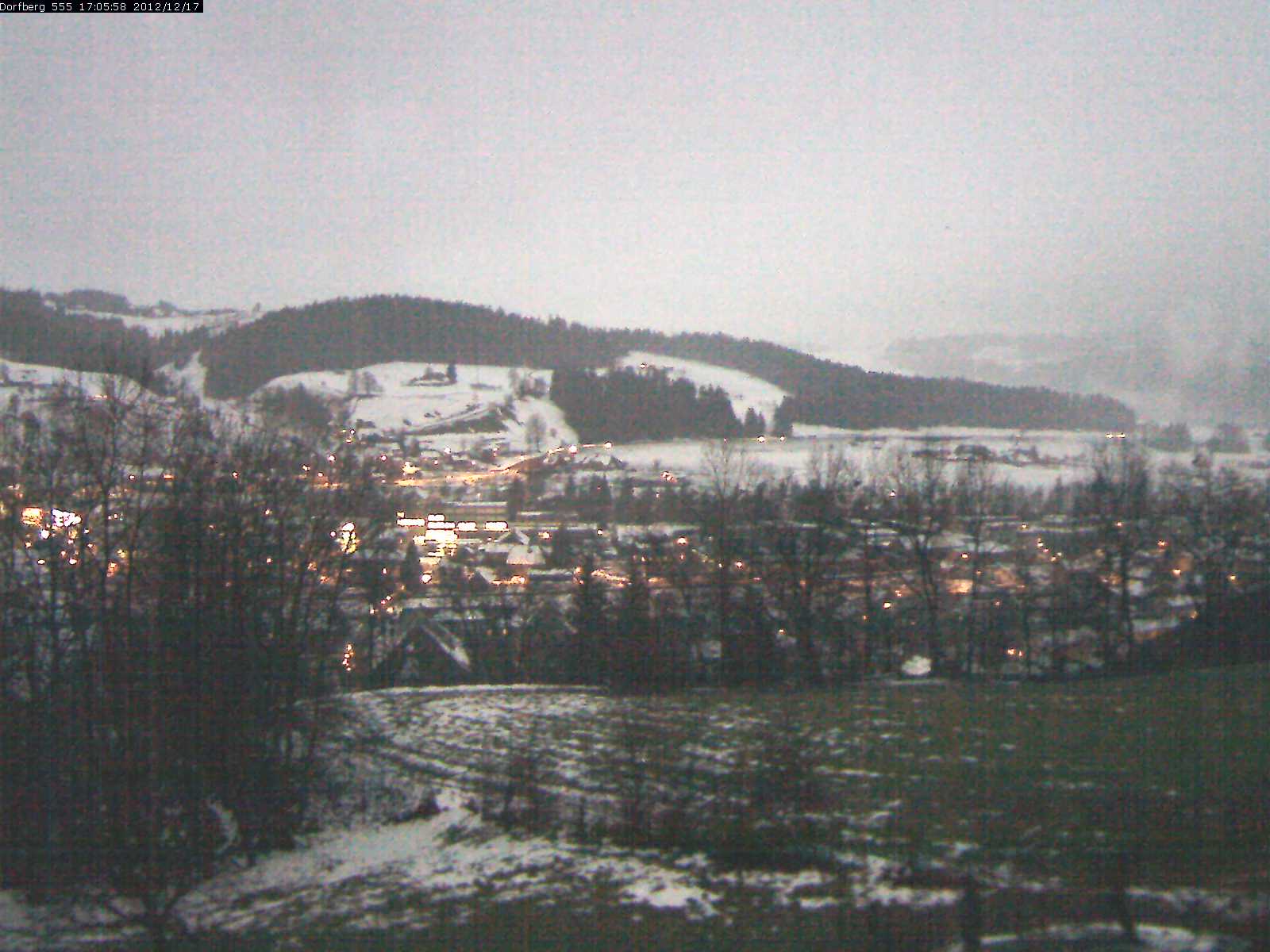 Webcam-Bild: Aussicht vom Dorfberg in Langnau 20121217-170600