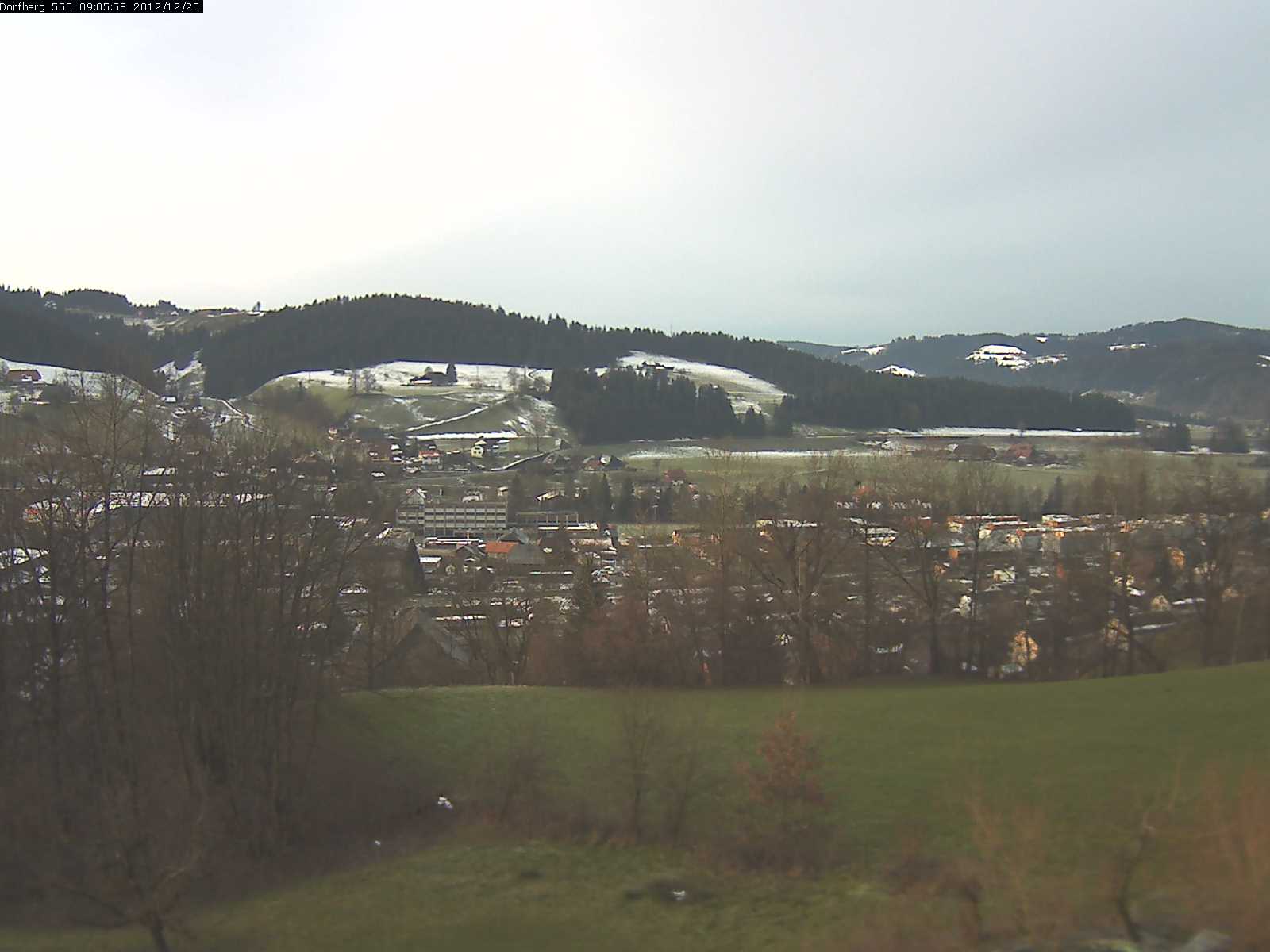 Webcam-Bild: Aussicht vom Dorfberg in Langnau 20121225-090600