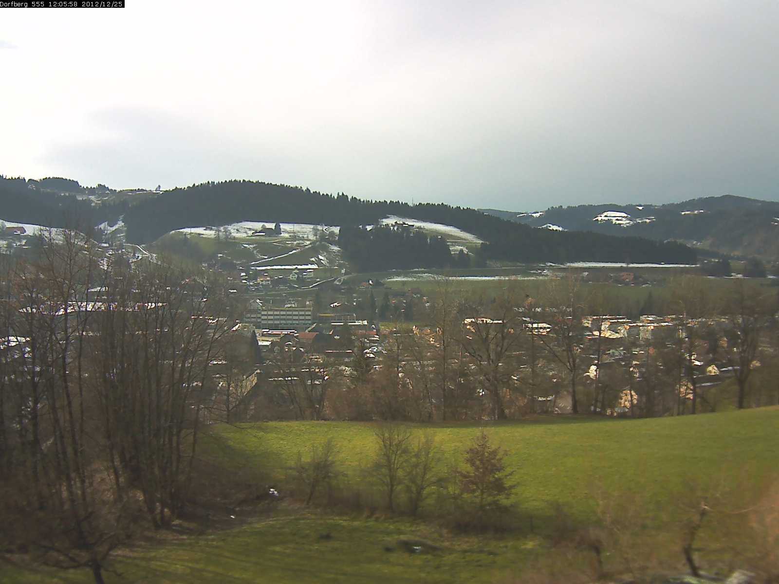 Webcam-Bild: Aussicht vom Dorfberg in Langnau 20121225-120600