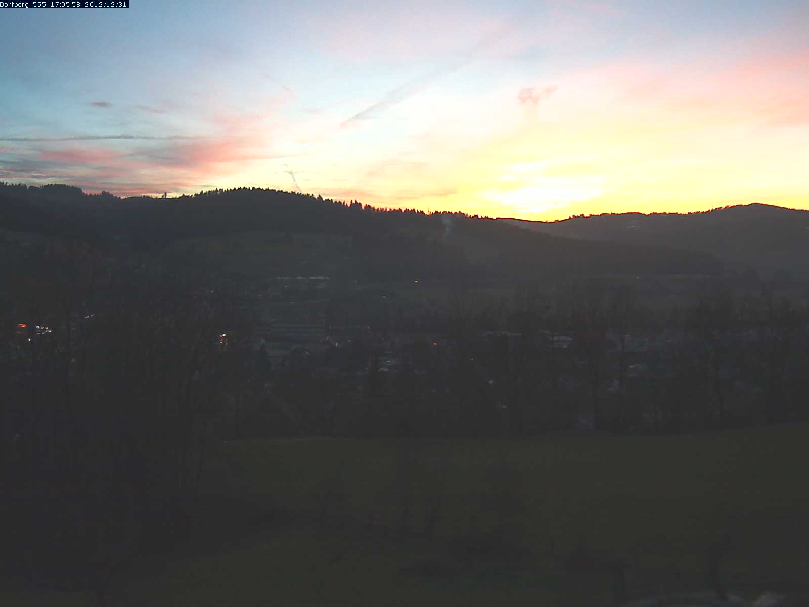 Webcam-Bild: Aussicht vom Dorfberg in Langnau 20121231-170600