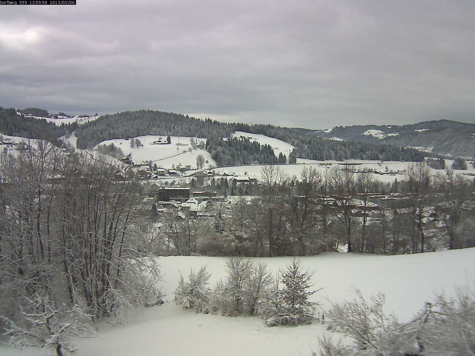 Webcam-Bild: Aussicht vom Dorfberg in Langnau 20130206-120600