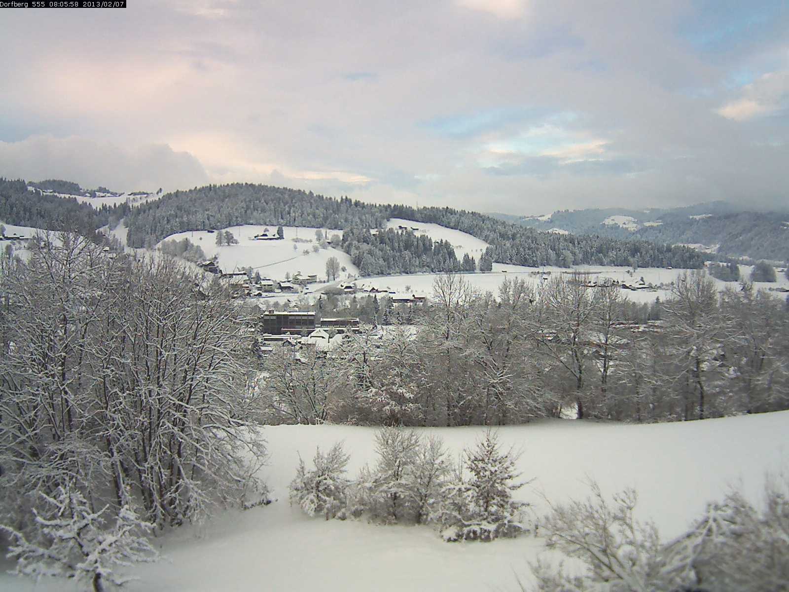 Webcam-Bild: Aussicht vom Dorfberg in Langnau 20130207-080600