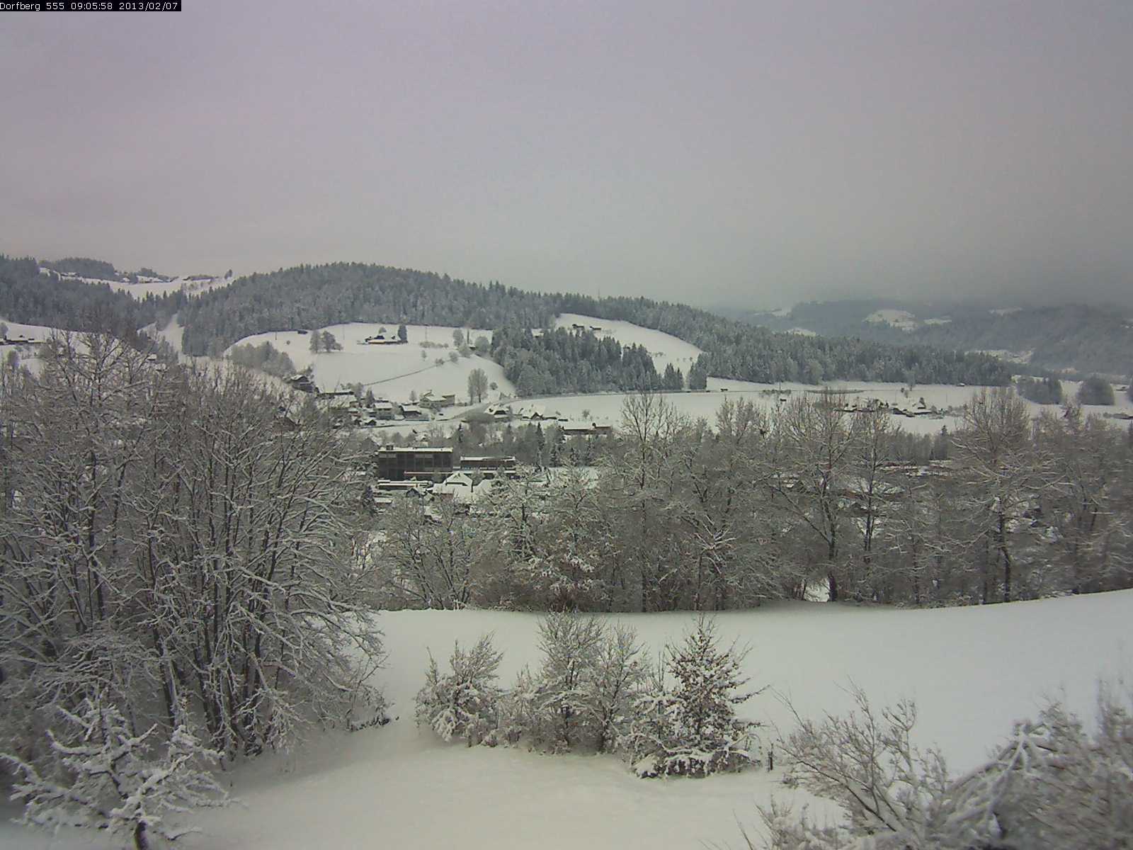 Webcam-Bild: Aussicht vom Dorfberg in Langnau 20130207-090600