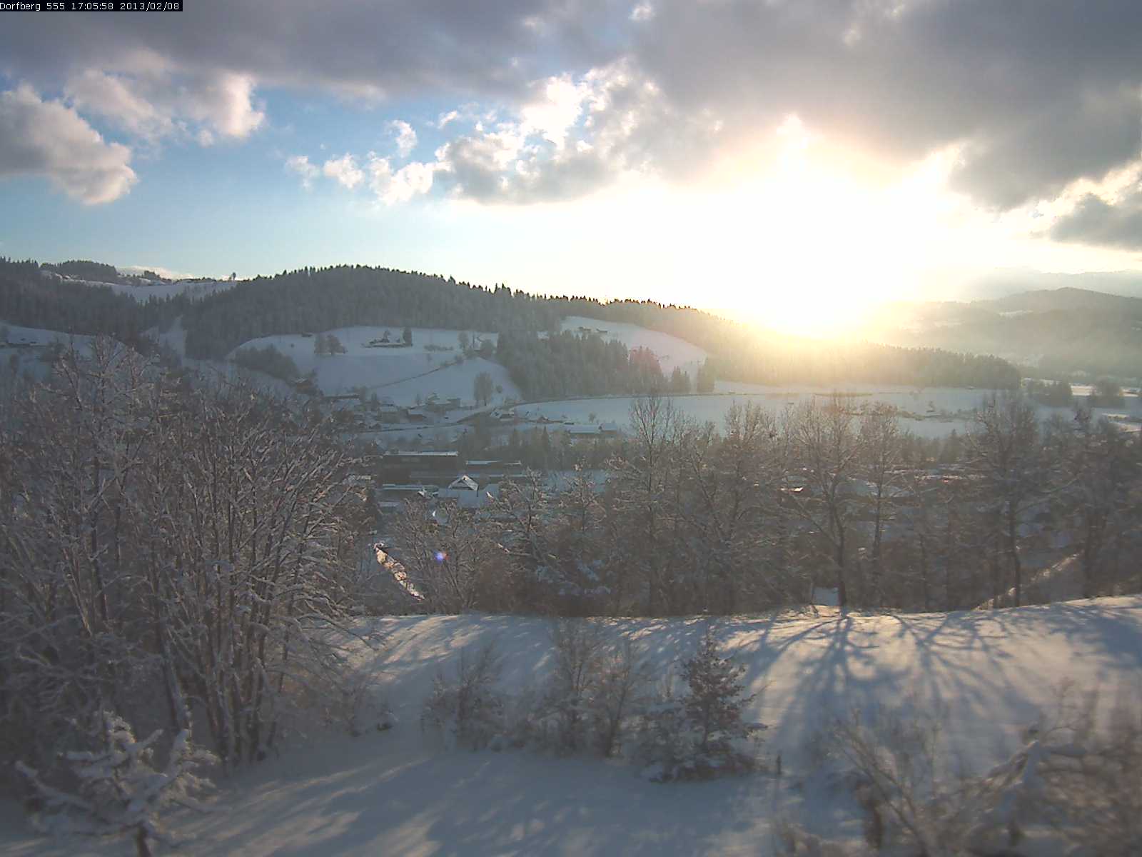 Webcam-Bild: Aussicht vom Dorfberg in Langnau 20130208-170600