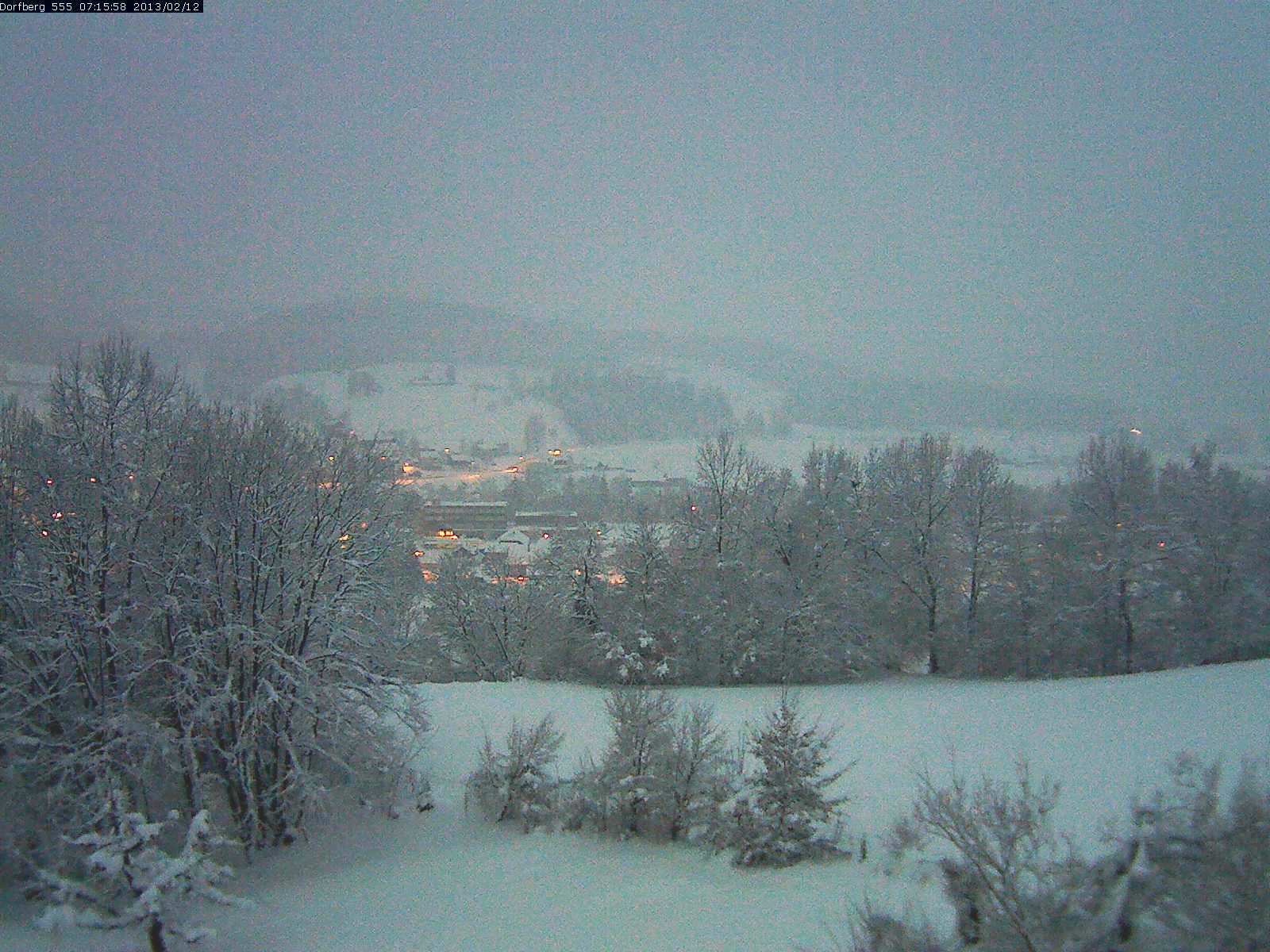 Webcam-Bild: Aussicht vom Dorfberg in Langnau 20130212-071600