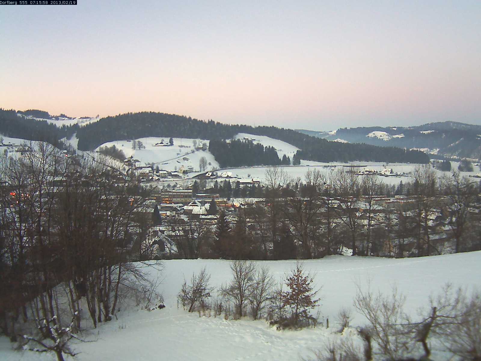 Webcam-Bild: Aussicht vom Dorfberg in Langnau 20130219-071600