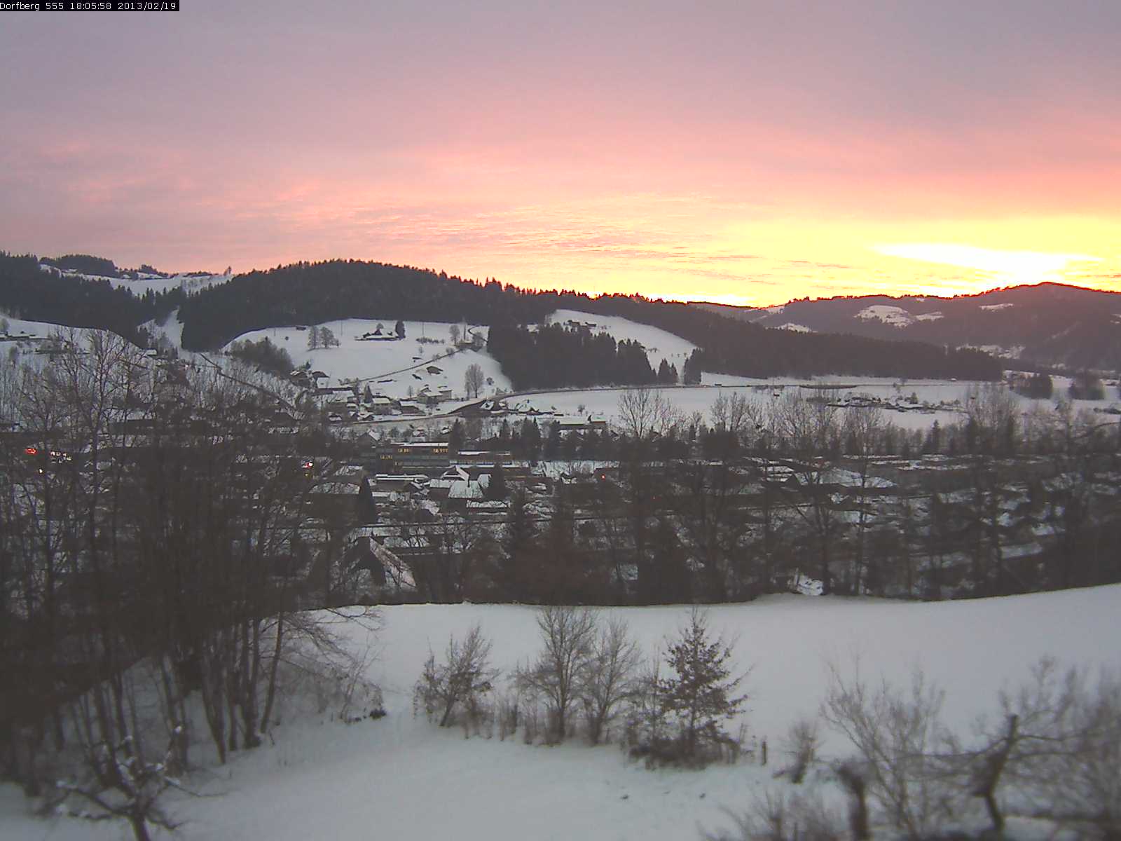 Webcam-Bild: Aussicht vom Dorfberg in Langnau 20130219-180600