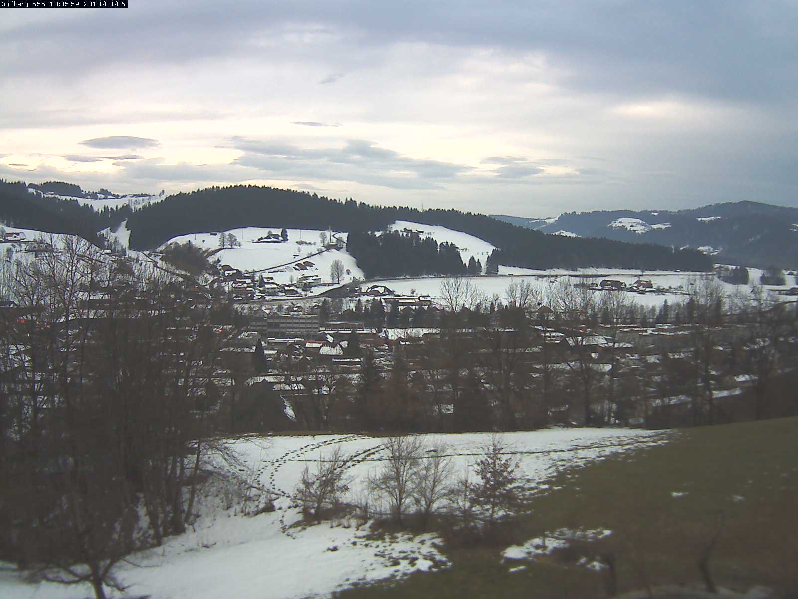 Webcam-Bild: Aussicht vom Dorfberg in Langnau 20130306-180600