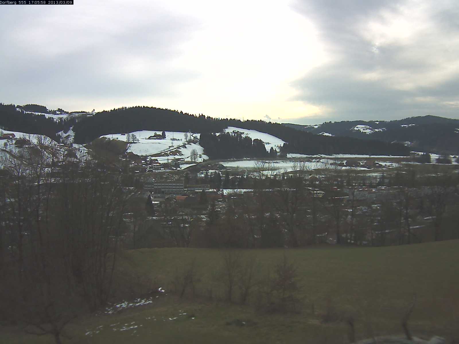 Webcam-Bild: Aussicht vom Dorfberg in Langnau 20130309-170600