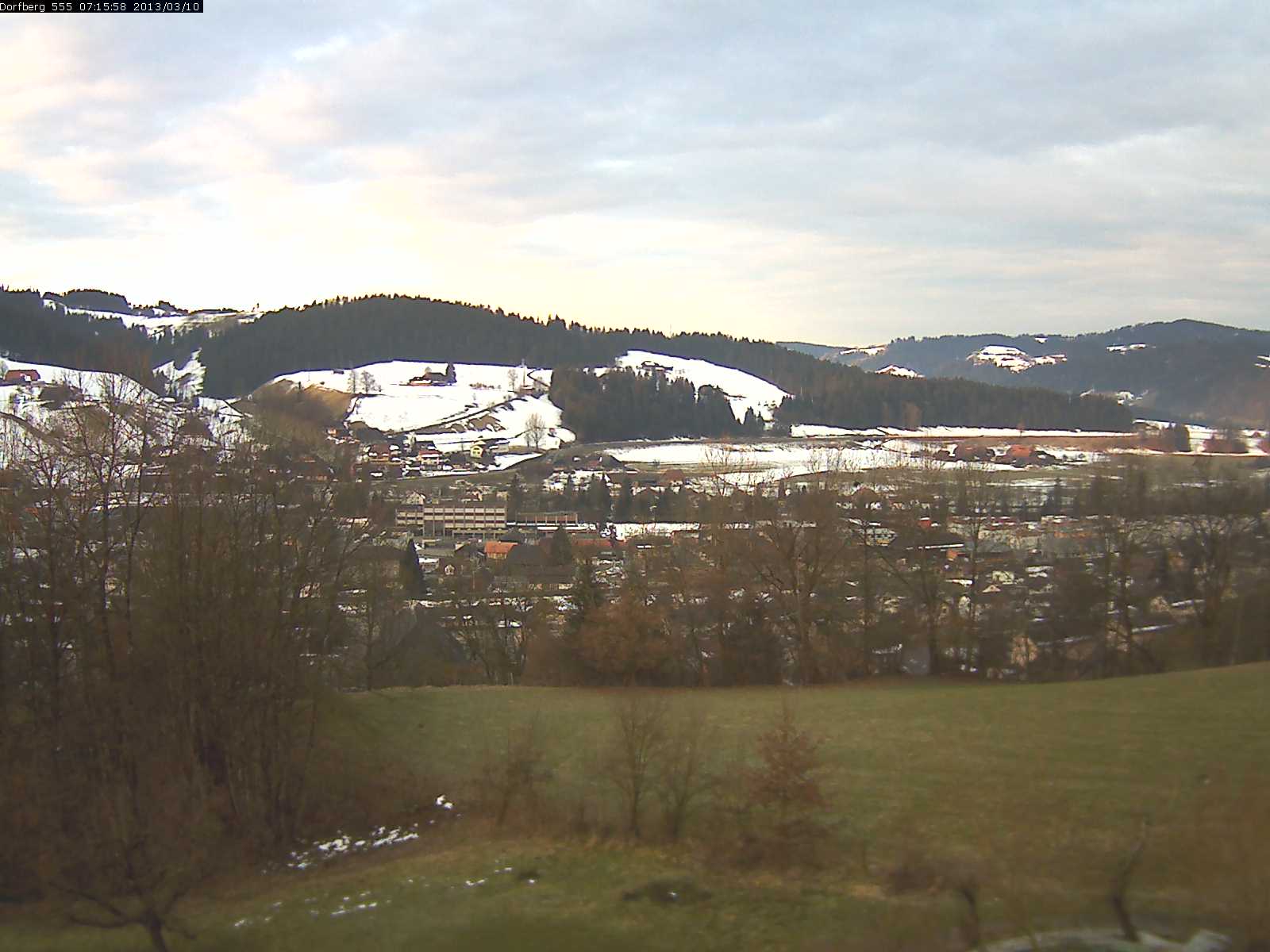 Webcam-Bild: Aussicht vom Dorfberg in Langnau 20130310-071600