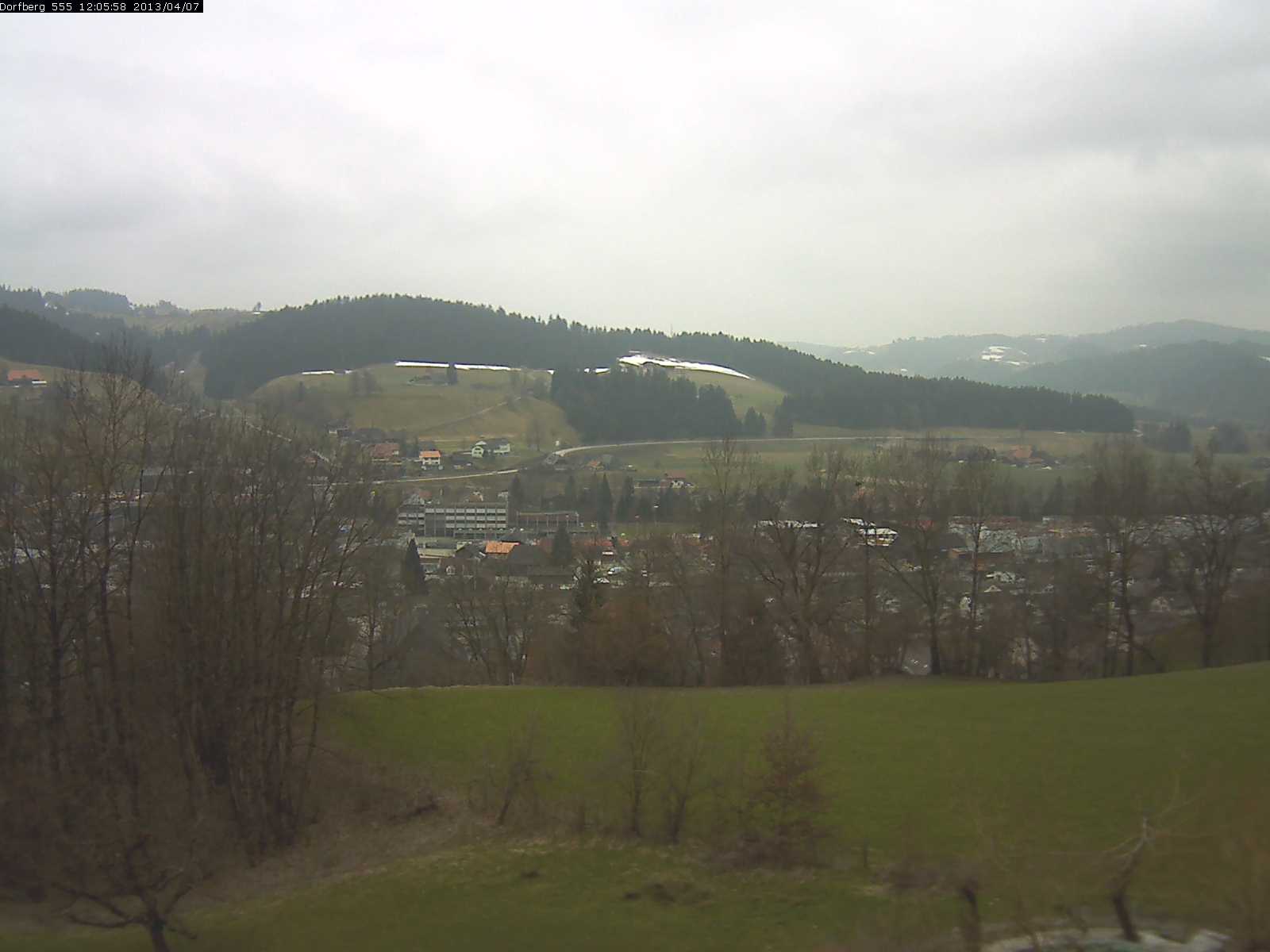 Webcam-Bild: Aussicht vom Dorfberg in Langnau 20130407-120600