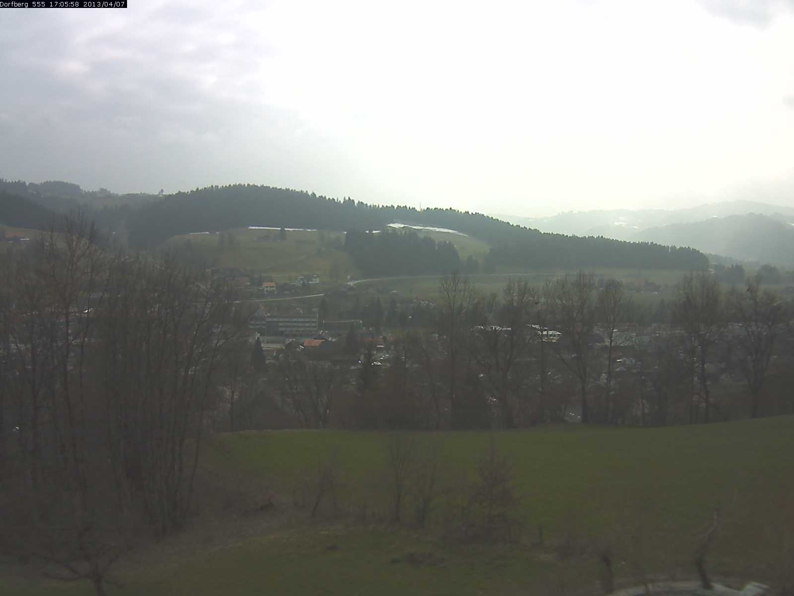 Webcam-Bild: Aussicht vom Dorfberg in Langnau 20130407-170600