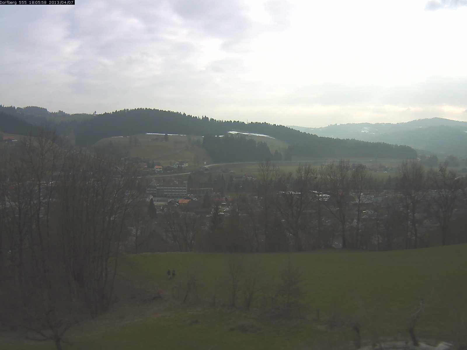 Webcam-Bild: Aussicht vom Dorfberg in Langnau 20130407-180600